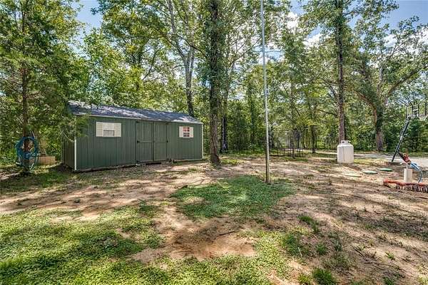 6.14 Acres of Land for Sale in Mount Pleasant, Texas