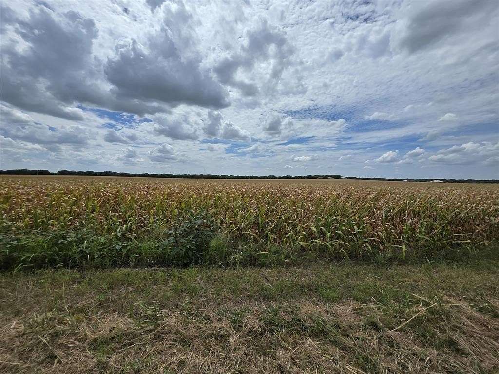 66.2 Acres of Mixed-Use Land for Sale in Van Alstyne, Texas