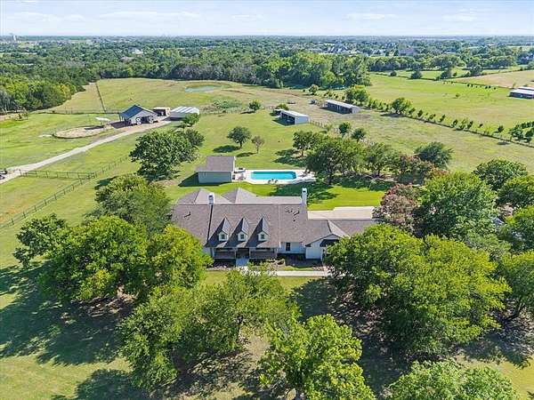11.7 Acres of Land with Home for Sale in Rockwall, Texas