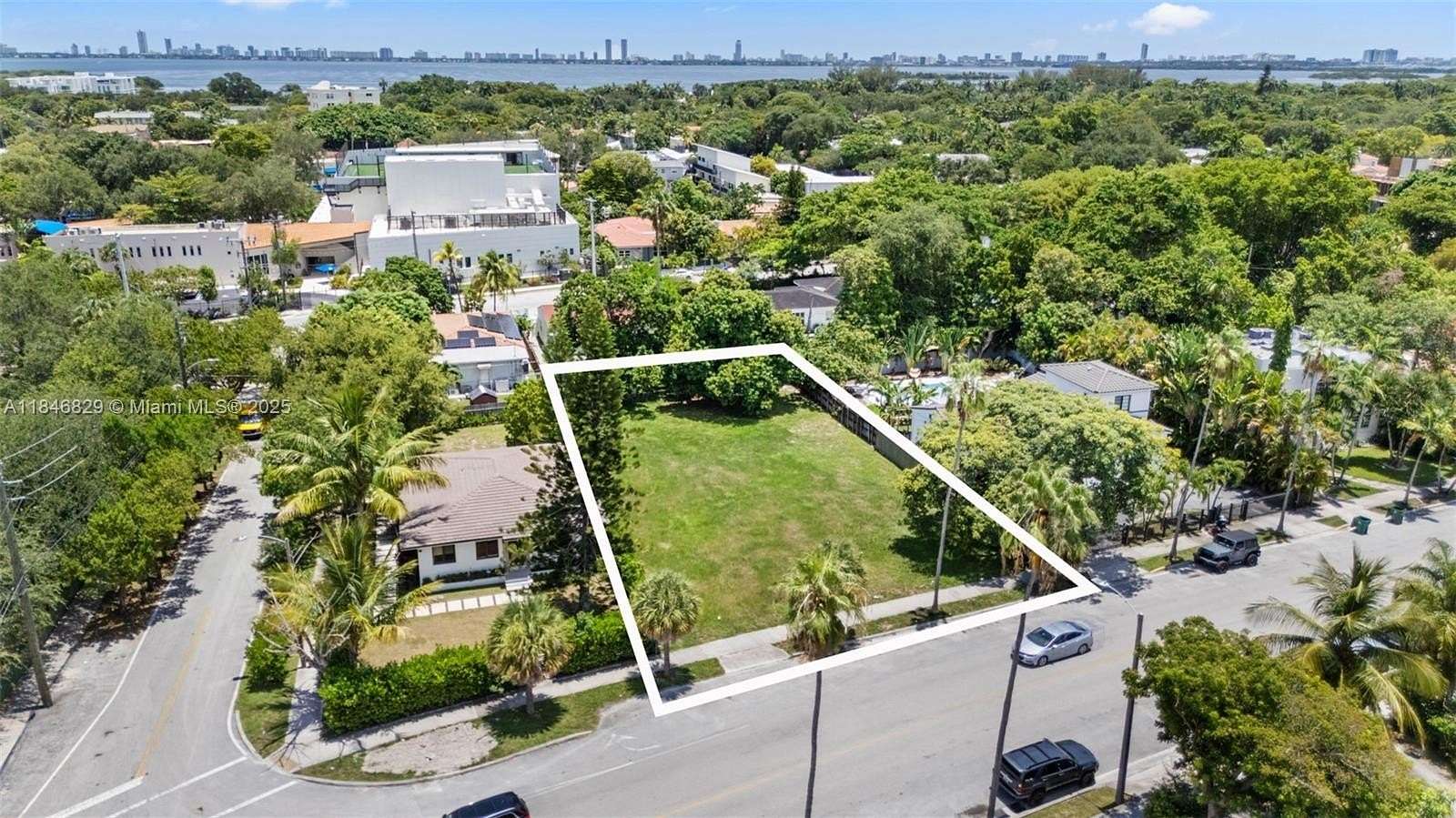 0.27 Acres of Residential Land for Sale in Miami, Florida