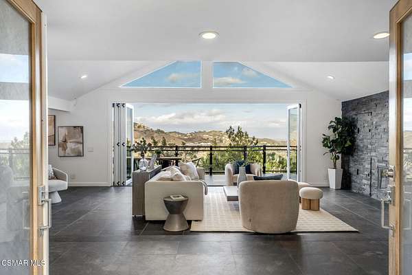 1.86 Acres of Residential Land with Home for Sale in Bell Canyon, California