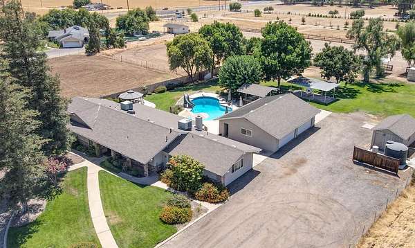 5 Acres of Land with Home for Sale in Clovis, California
