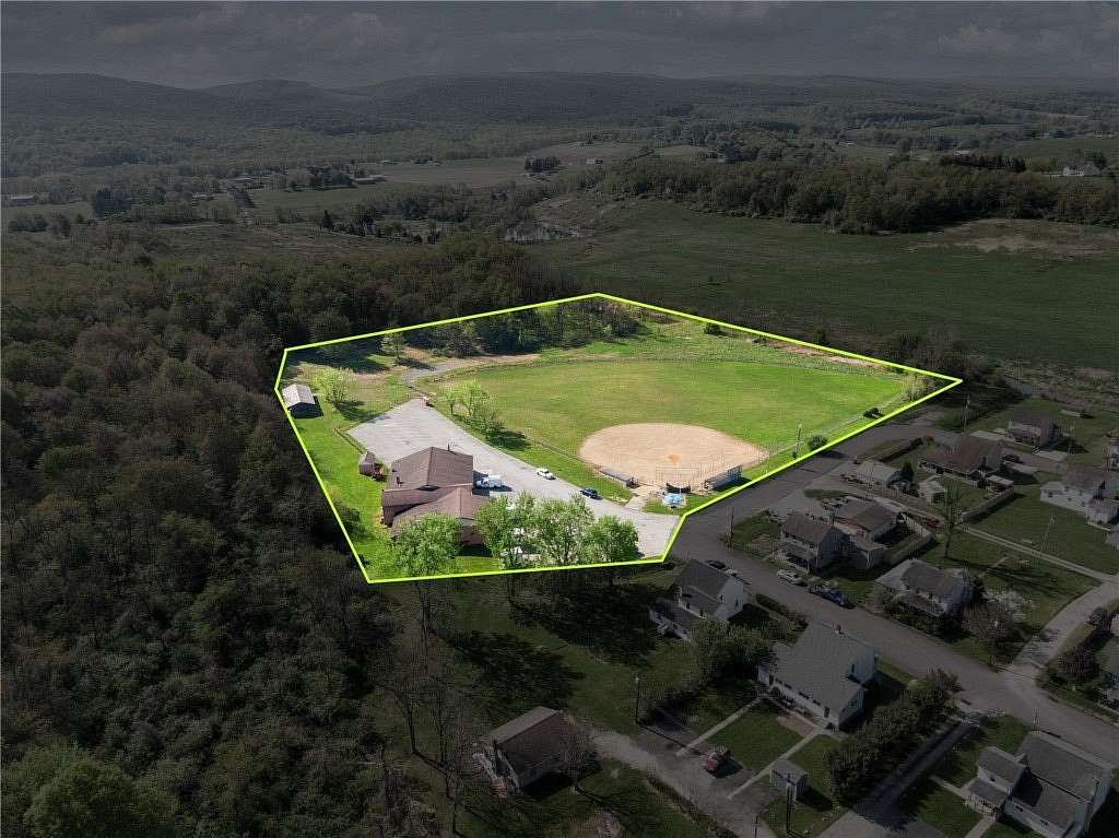 14.9 Acres of Land with Home for Sale in Unity Township, Pennsylvania