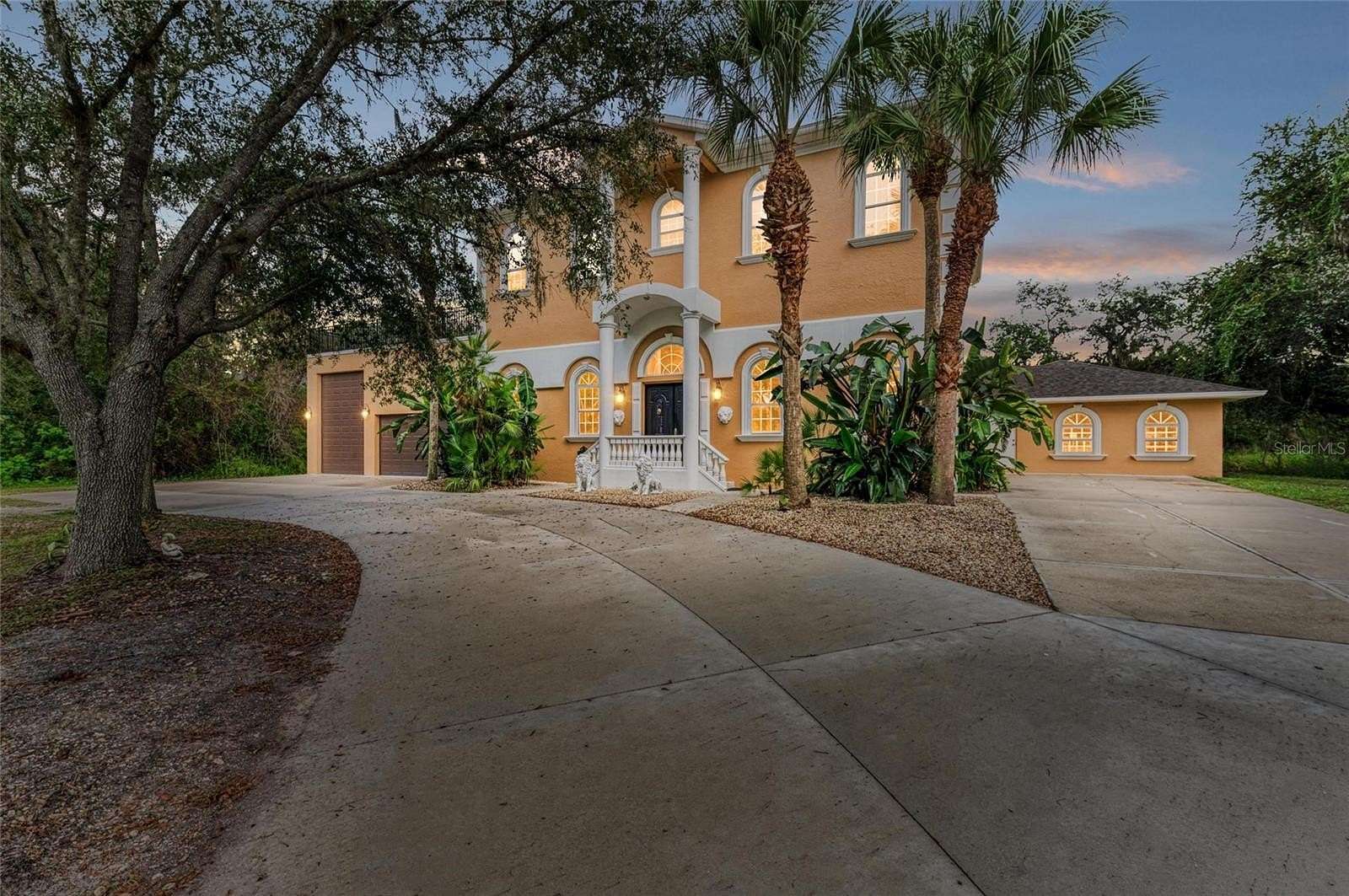 8 Acres of Residential Land with Home for Sale in Sarasota, Florida