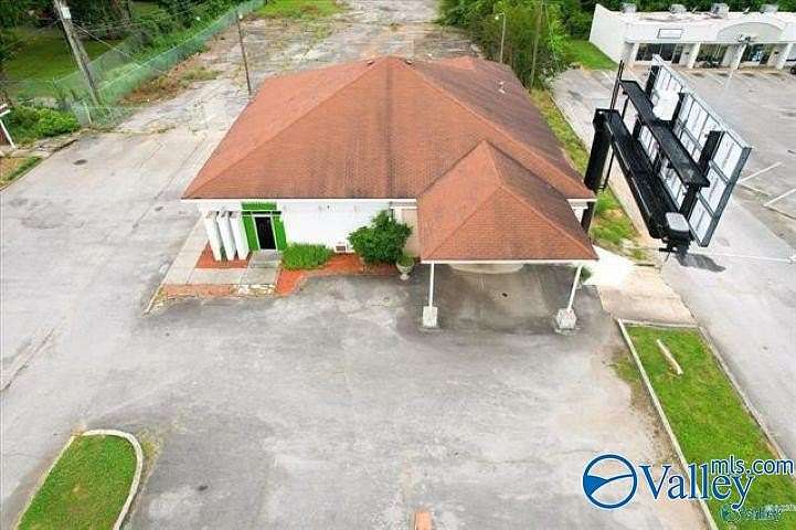 0.75 Acres of Improved Commercial Land for Sale in Huntsville, Alabama