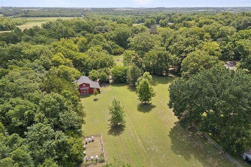 10.4 Acres of Land with Home for Sale in McKinney, Texas