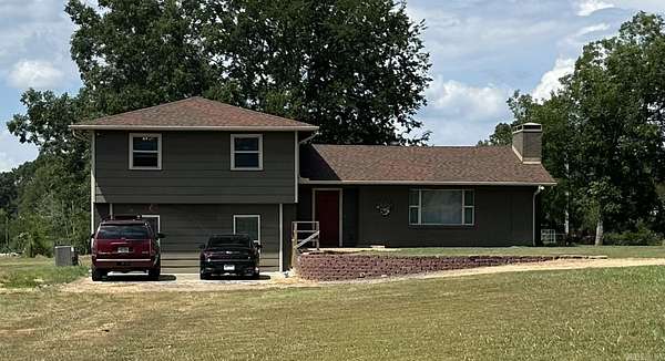 3 Acres of Residential Land with Home for Sale in Austin, Arkansas