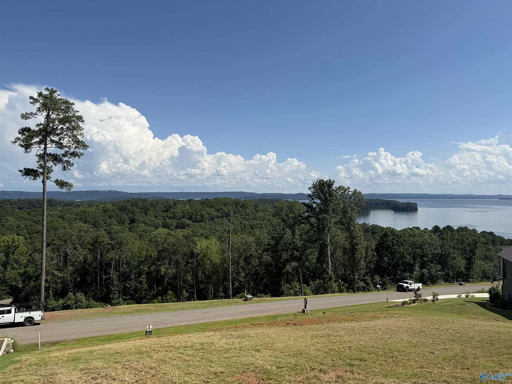 0.36 Acres of Land for Sale in Guntersville, Alabama