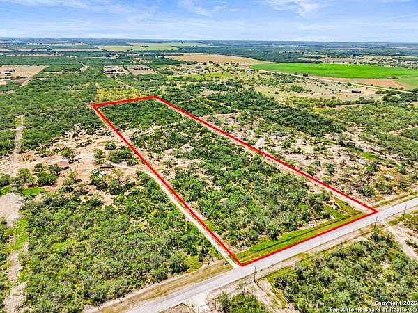 14 Acres of Land for Sale in Poteet, Texas