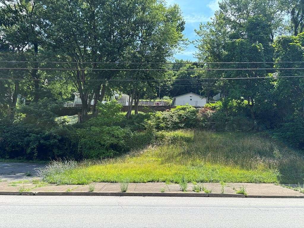 0.17 Acres of Mixed-Use Land for Sale in Wheeling, West Virginia
