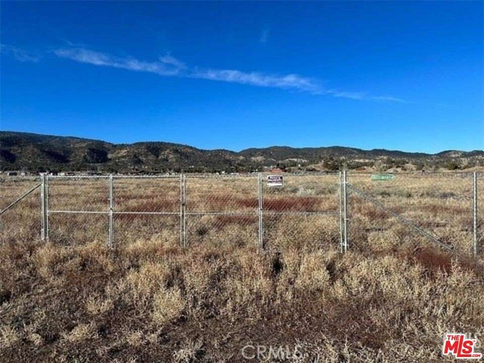 5 Acres of Residential Land for Sale in Frazier Park, California
