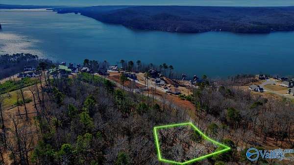 1 Acre of Land for Sale in Guntersville, Alabama