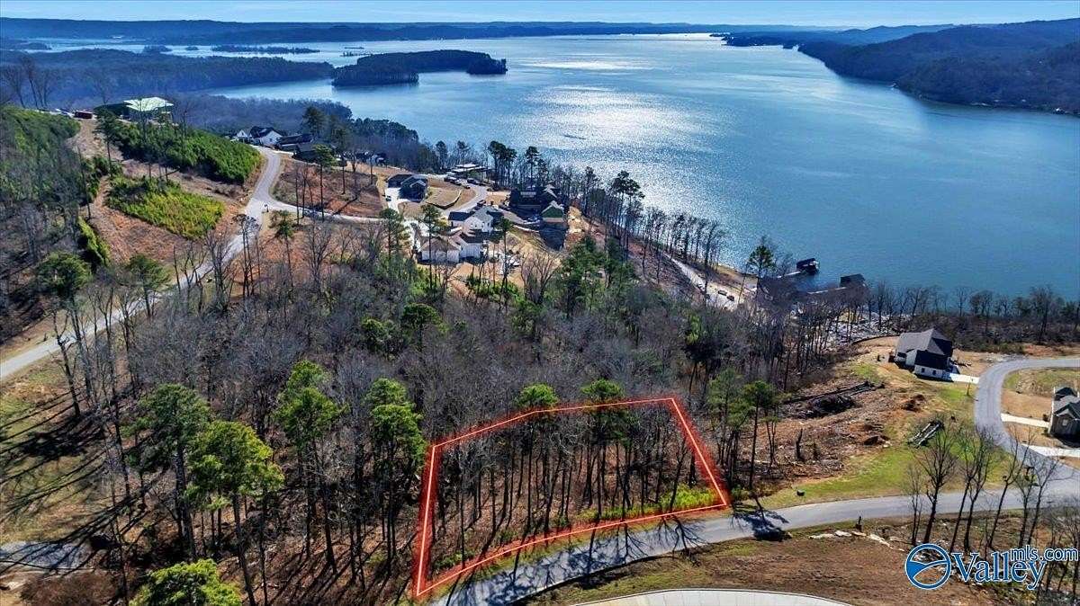 0.9 Acres of Land for Sale in Guntersville, Alabama