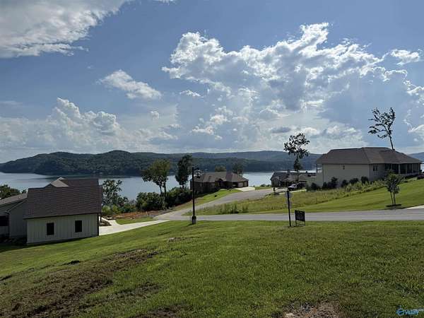 0.85 Acres of Land for Sale in Guntersville, Alabama