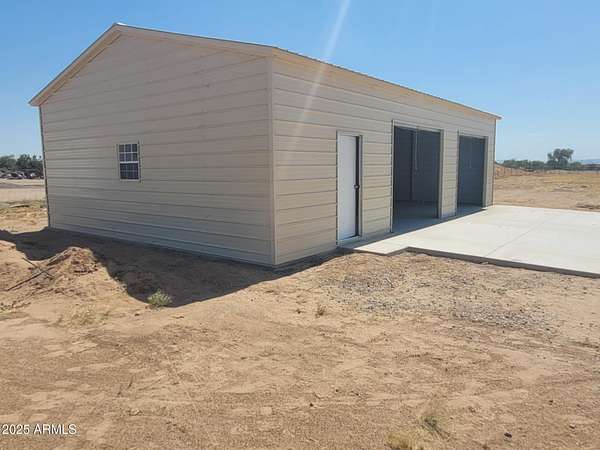 3.37 Acres of Residential Land with Home for Sale in Maricopa, Arizona