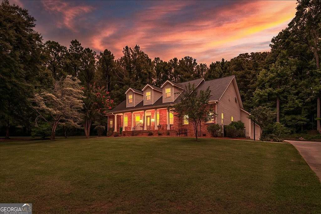 6.38 Acres of Residential Land with Home for Sale in Hampton, Georgia