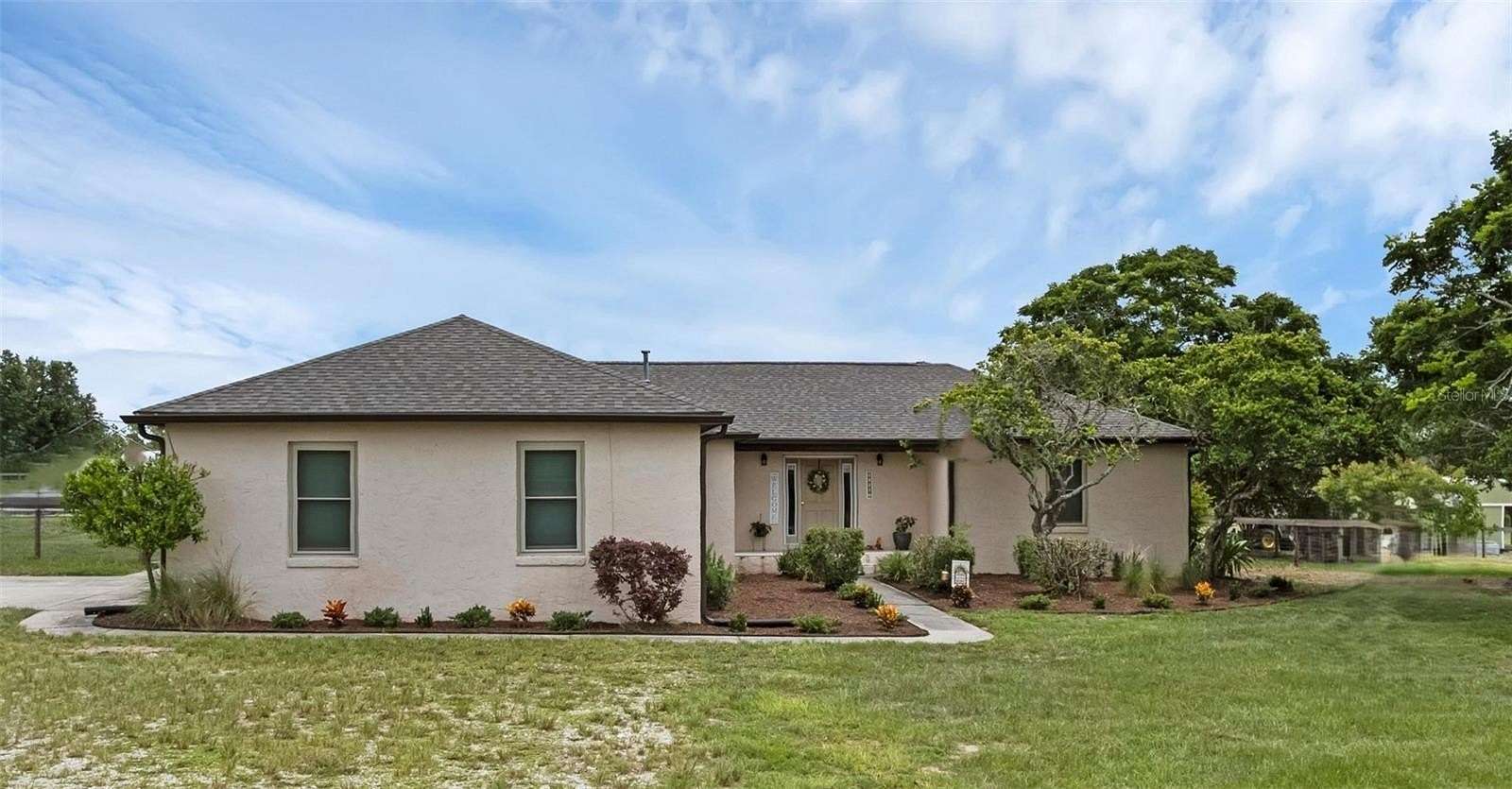 5 Acres of Land with Home for Sale in Howey-in-the-Hills, Florida