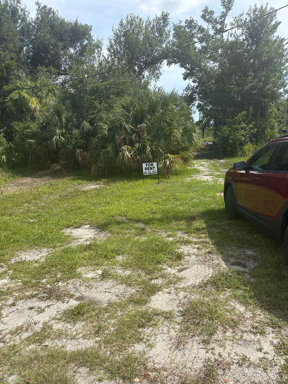 1 Acre of Commercial Land for Lease in Port Charlotte, Florida