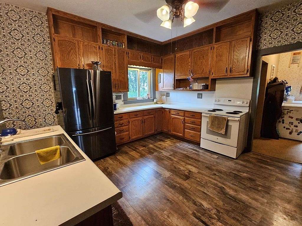 4.5 Acres of Residential Land with Home for Sale in Bucyrus, Ohio