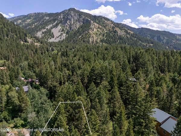 0.5 Acres of Residential Land for Sale in Star Valley Ranch, Wyoming