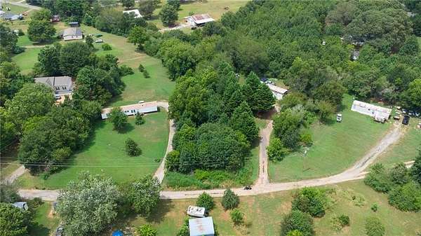 1 Acre of Residential Land with Home for Sale in Cumming, Georgia