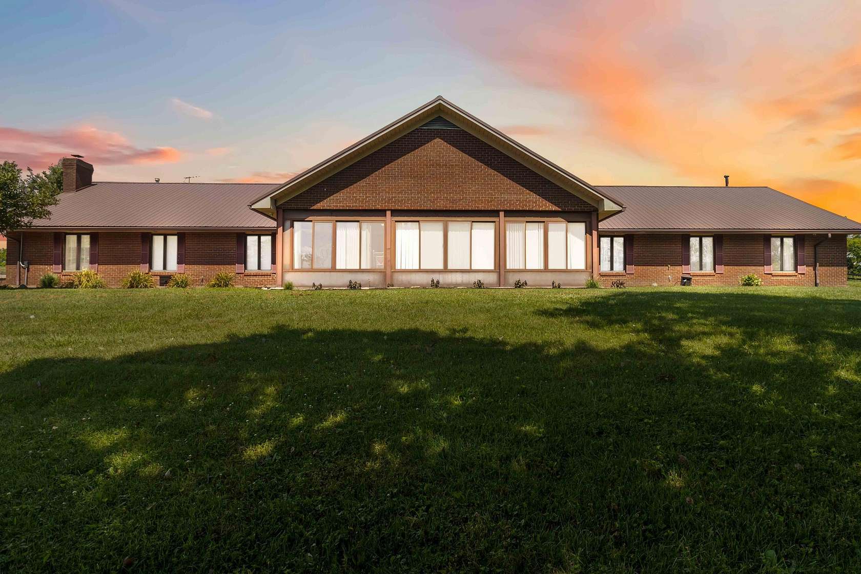 6.62 Acres of Residential Land with Home for Sale in Richmond, Kentucky