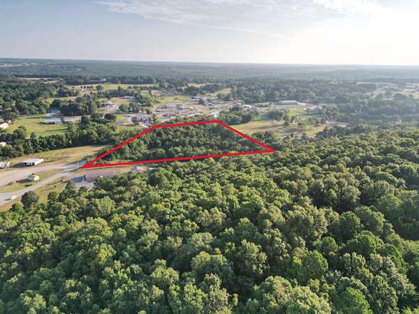 6 Acres of Commercial Land for Sale in Rose Bud, Arkansas