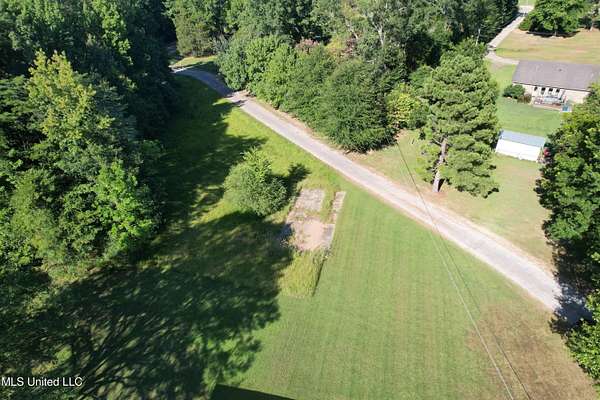 1 Acre of Residential Land for Sale in Grenada, Mississippi