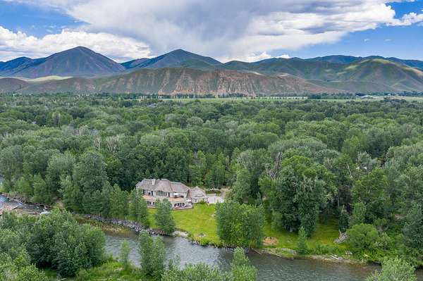 5 Acres of Residential Land with Home for Sale in Hailey, Idaho