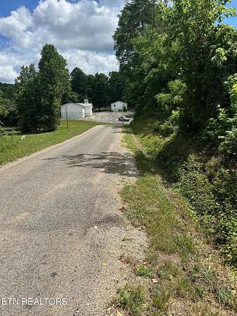5 Acres of Land for Sale in Vonore, Tennessee