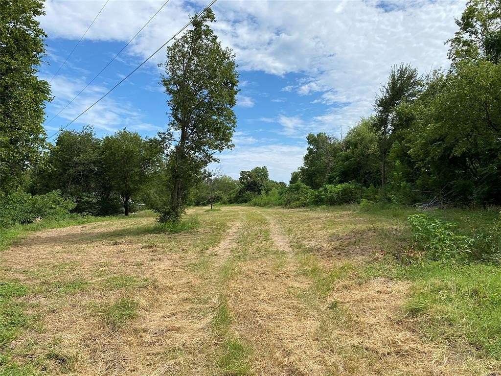 12.3 Acres of Recreational Land for Sale in Bellmead, Texas