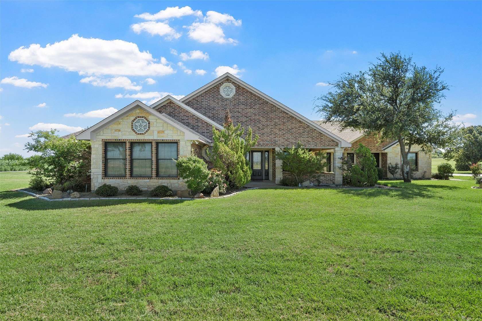 2.16 Acres of Land with Home for Sale in West, Texas