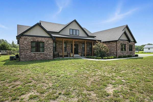 4.25 Acres of Residential Land with Home for Sale in Lake Village, Indiana