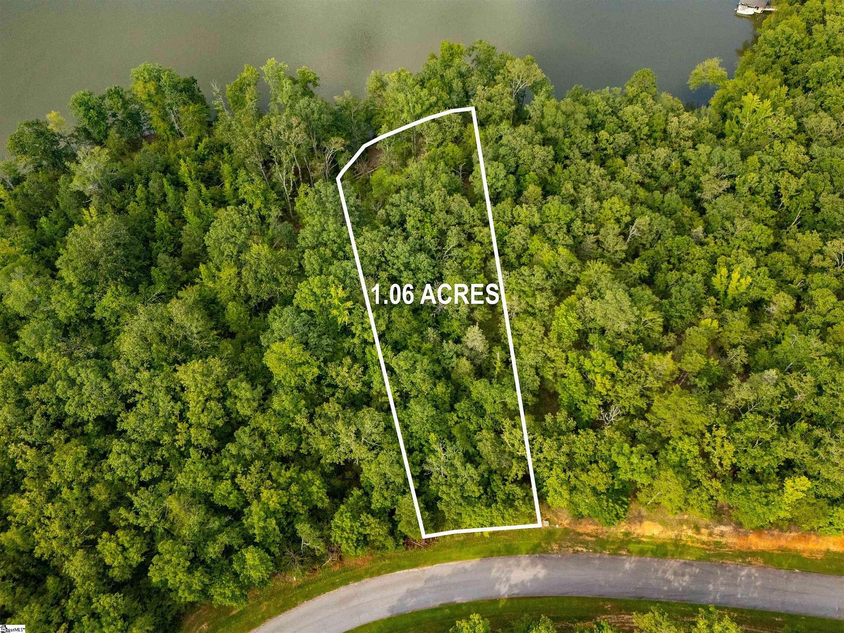 1 Acre of Residential Land for Sale in Hodges, South Carolina