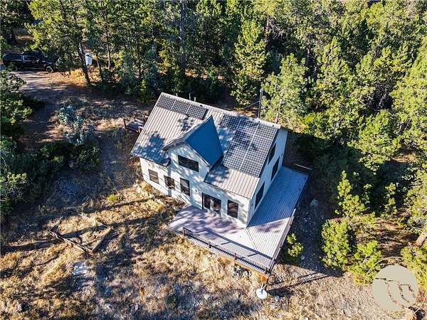 10 Acres of Land with Home for Sale in Columbus, Montana