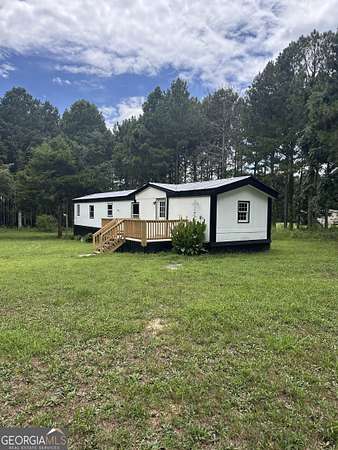 4.68 Acres of Residential Land with Home for Sale in Elberton, Georgia