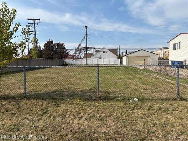 0.19 Acres of Residential Land for Sale in Warren, Michigan