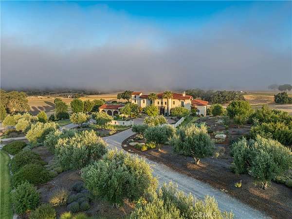 108 Acres of Agricultural Land with Home for Sale in Templeton, California