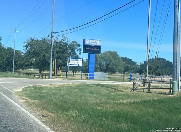 1.33 Acres of Land for Sale in Von Ormy, Texas