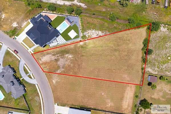 0.9 Acres of Residential Land for Sale in Edinburg, Texas