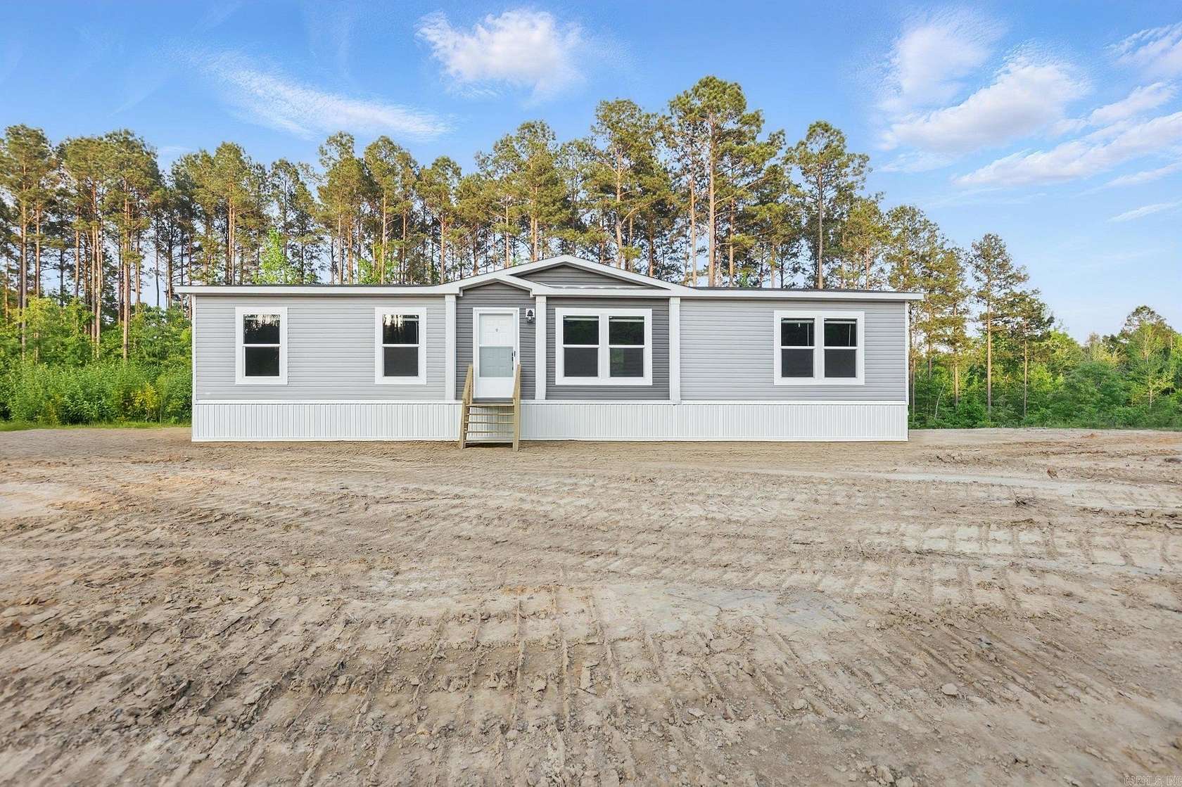 1.7 Acres of Residential Land with Home for Sale in Mabelvale, Arkansas