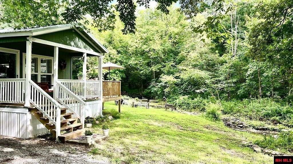 7.19 Acres of Residential Land with Home for Sale in Yellville, Arkansas