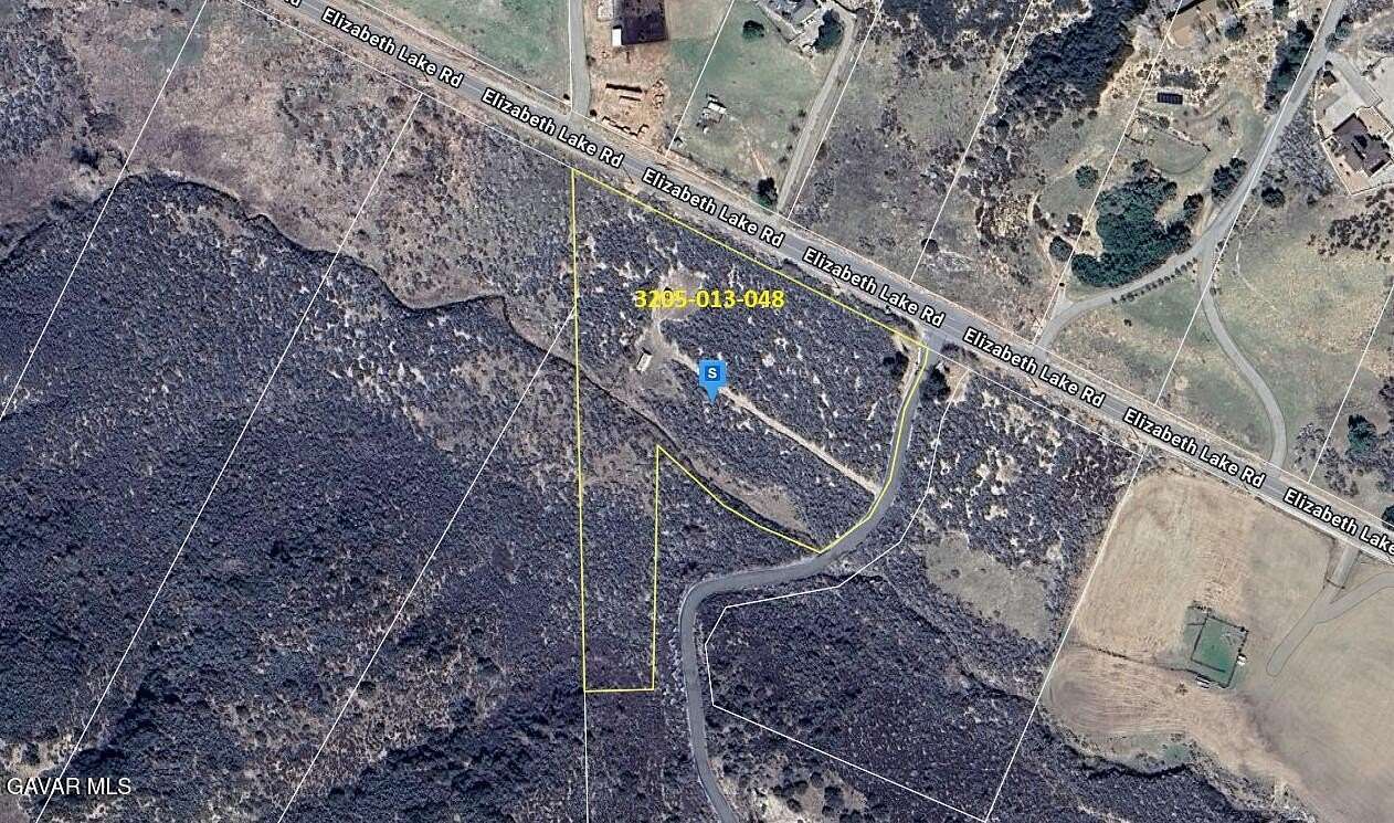 4.77 Acres of Land for Sale in Leona Valley, California