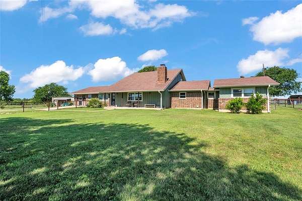 12.3 Acres of Land with Home for Sale in Moody, Texas