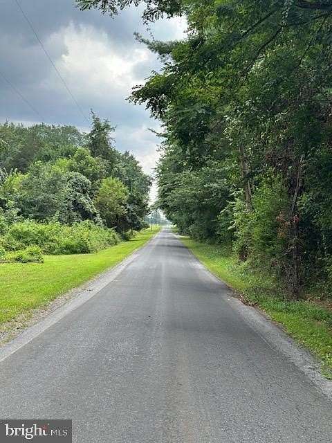 2.5 Acres of Residential Land with Home for Sale in Poolesville, Maryland