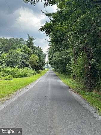 2.5 Acres of Residential Land with Home for Sale in Poolesville, Maryland