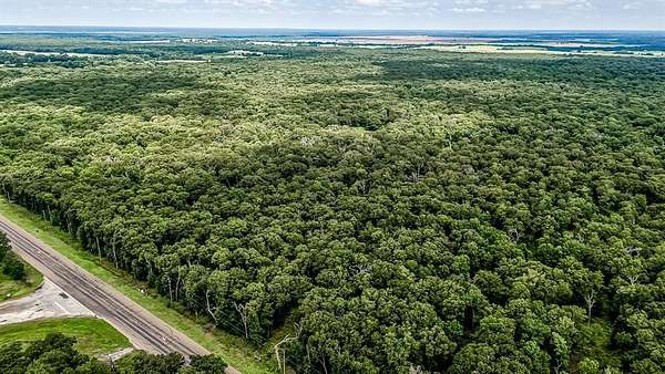 10 Acres of Land for Sale in Athens, Texas