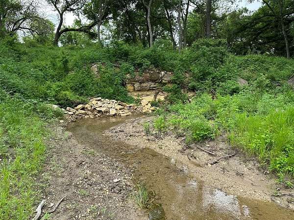 4 Acres of Residential Land for Sale in Itasca, Texas