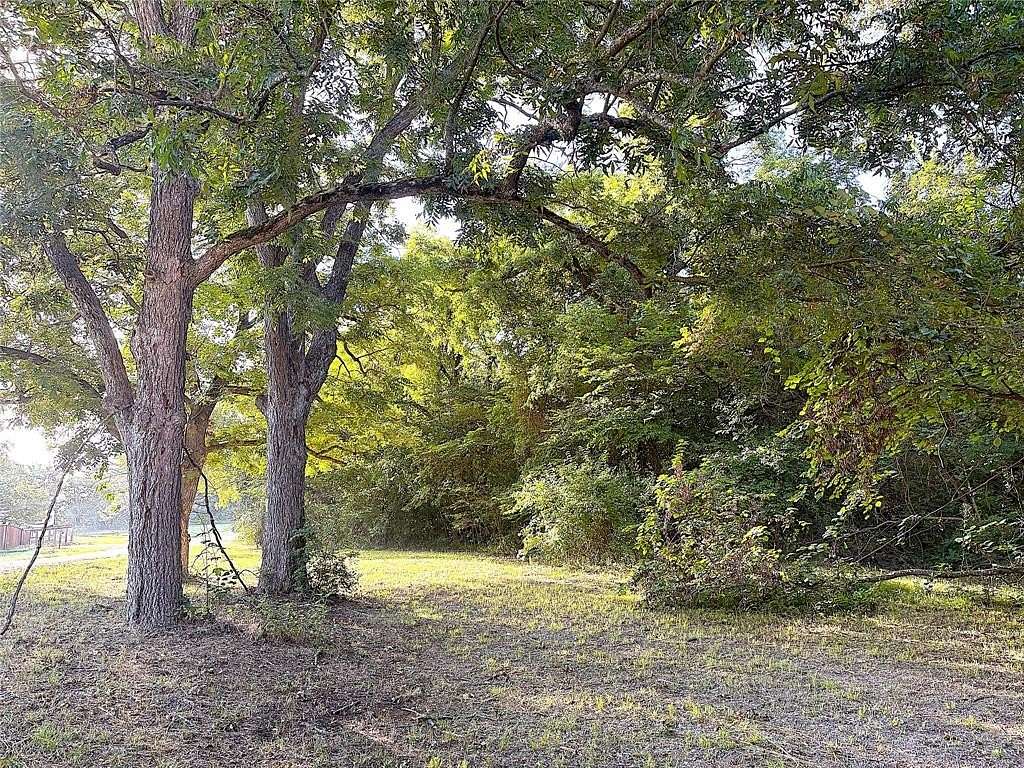 2 Acres of Land for Sale in Bells, Texas