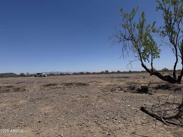 1 Acre of Residential Land for Sale in Tonopah, Arizona